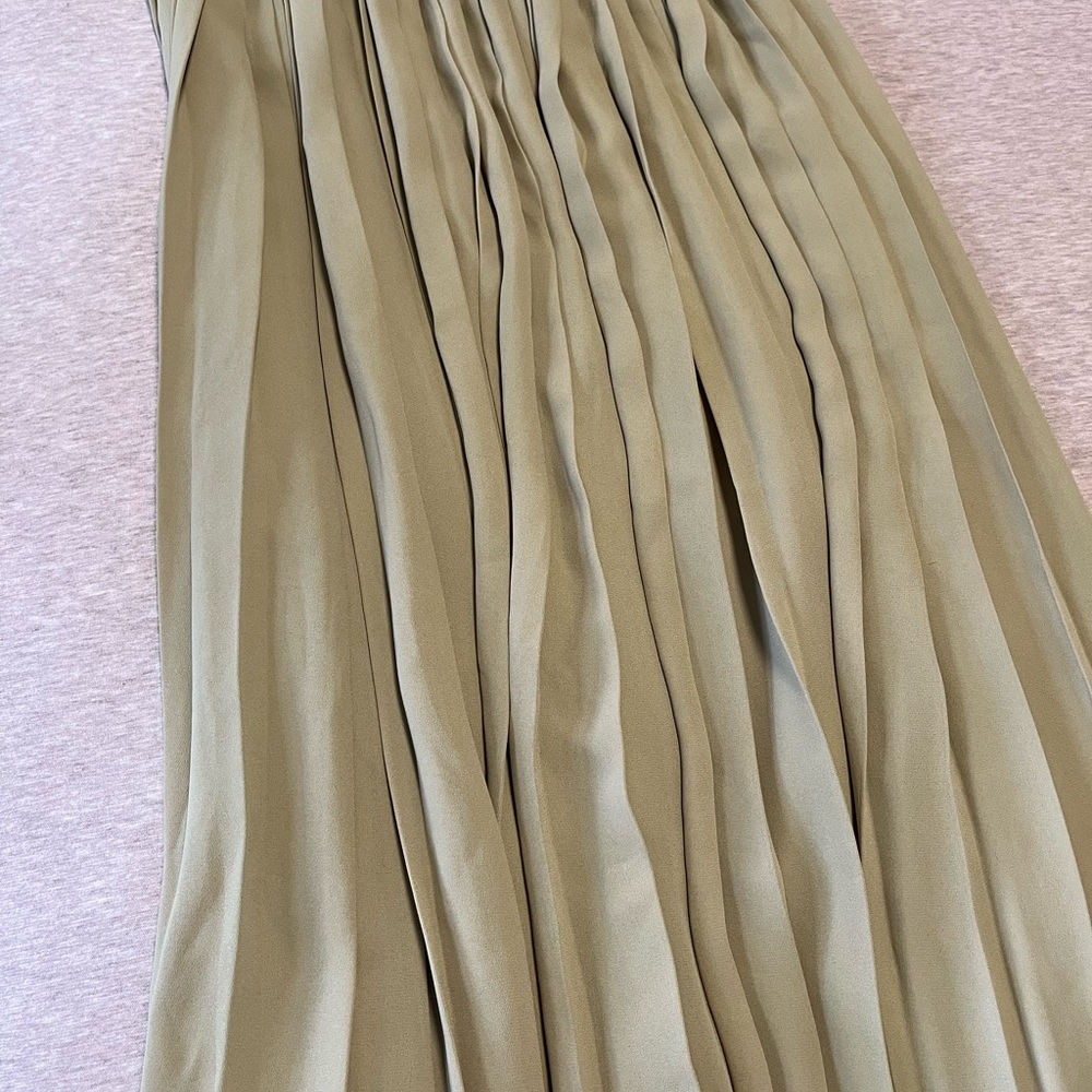 Uniqlo green Pleated Skirt